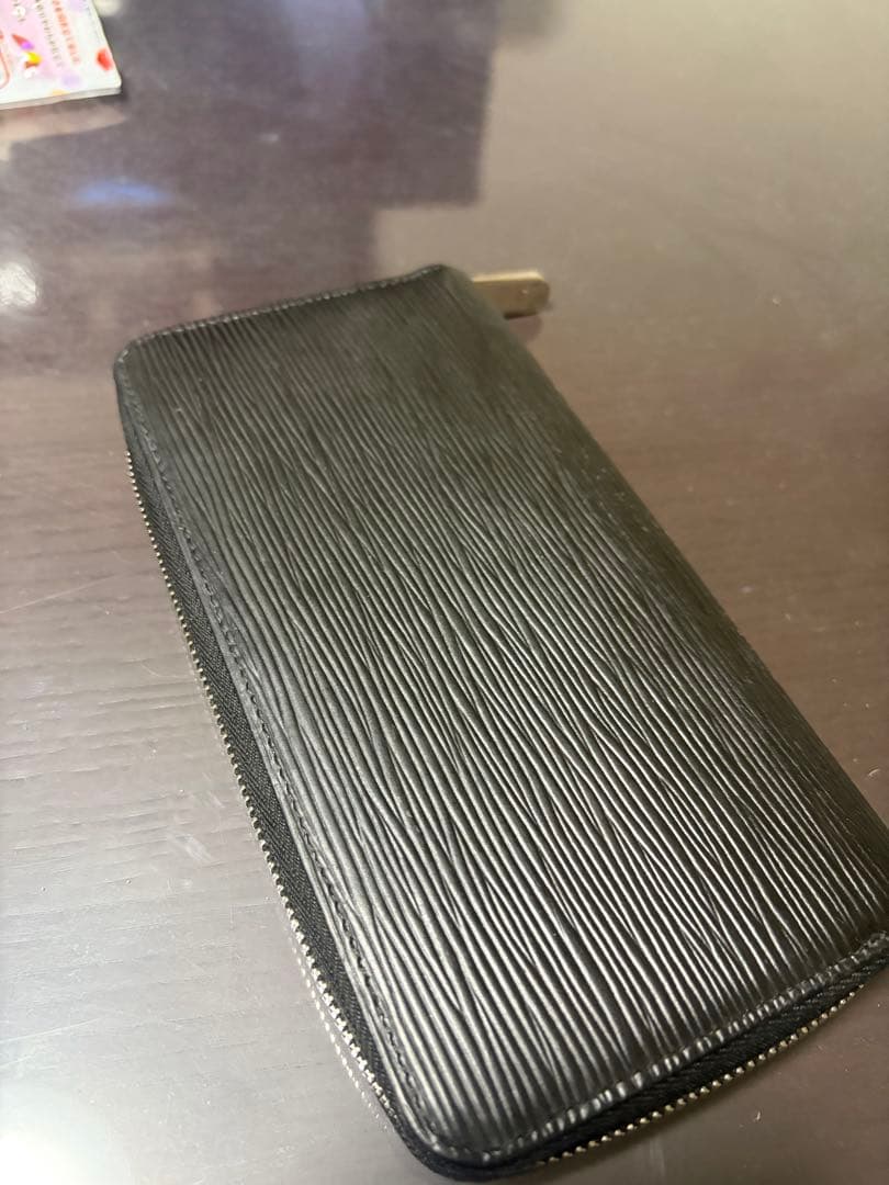 中古 LOUIS VUITTON ルイヴィトンジッピーウォレット エピ 長財布
