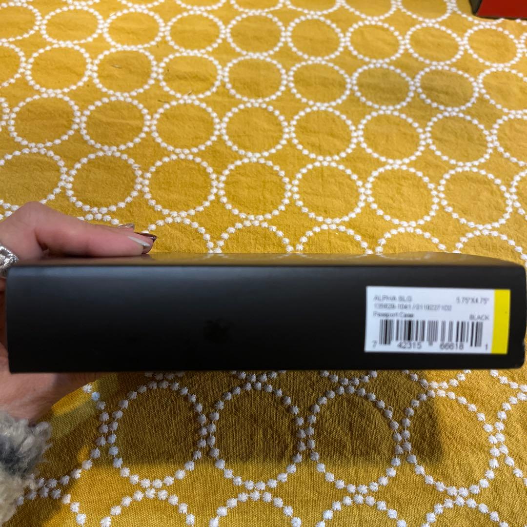 TUMI パスポートケース