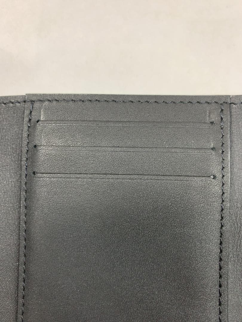 ルイヴィトン モノグラム トリヨン ポルトフォイユ パイロット M82556