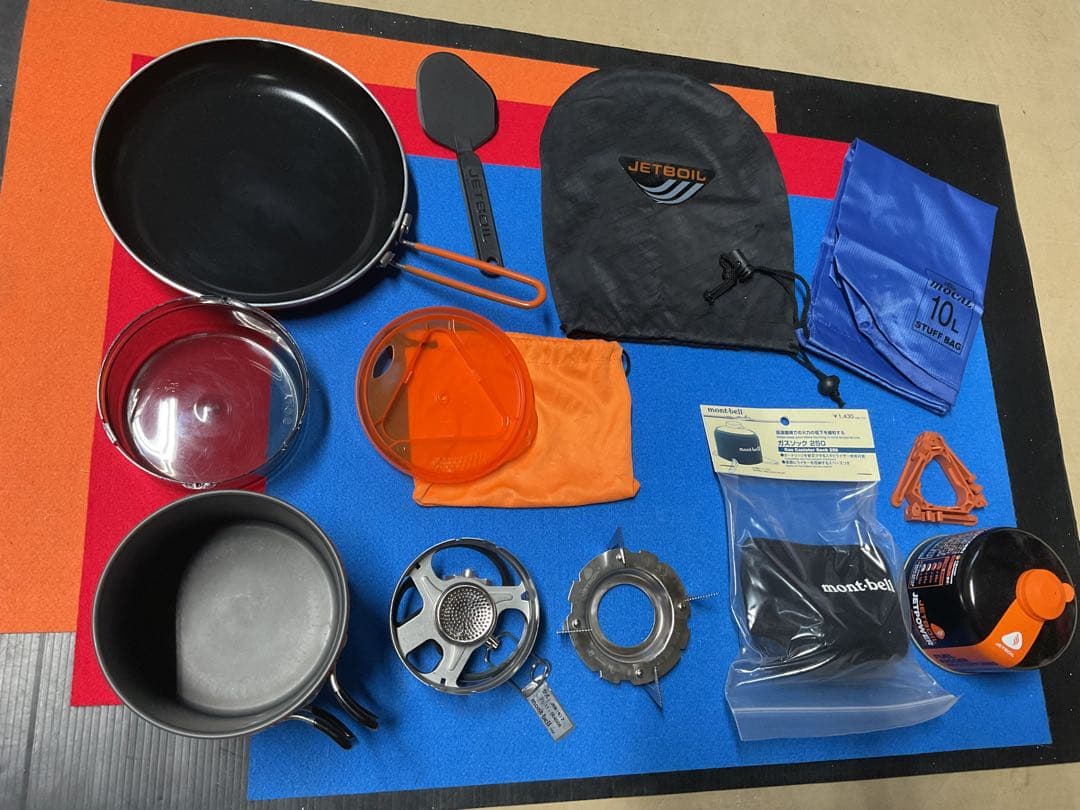 JETBOILミニモ動作良好美品+mont-bell新品サミレットスキレット他