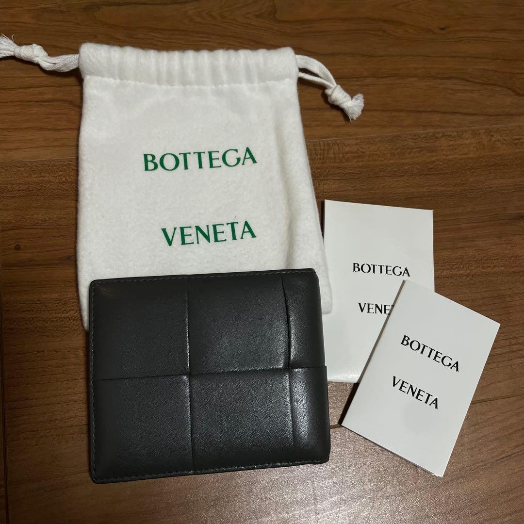 ボッテガヴェネタ カセット 折り財布 二つ折り グレー　札入れ