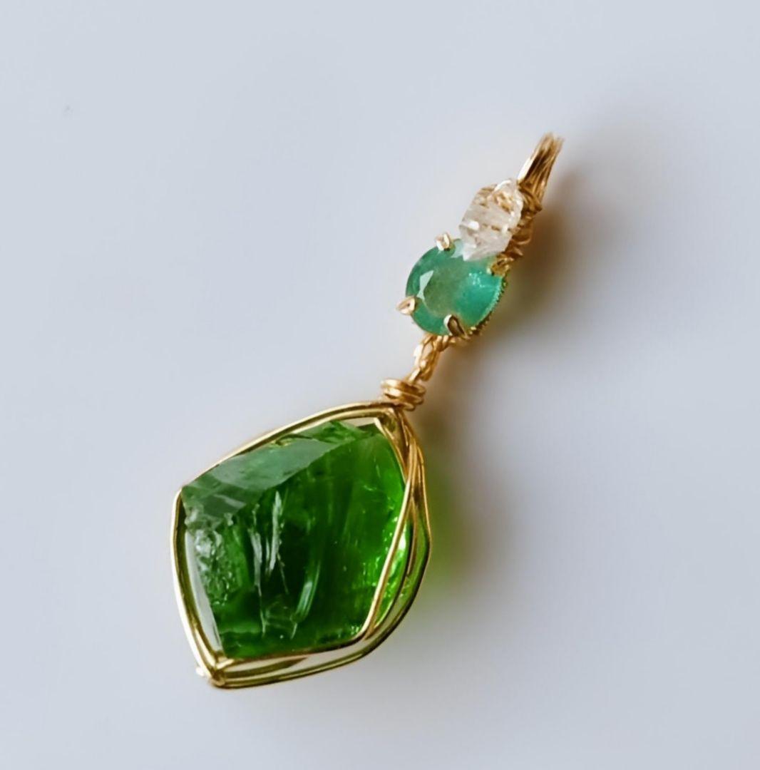 Kgf14 希少 アンダラ エメラルドシフト 宝石ルース エメラルド ペンダント
