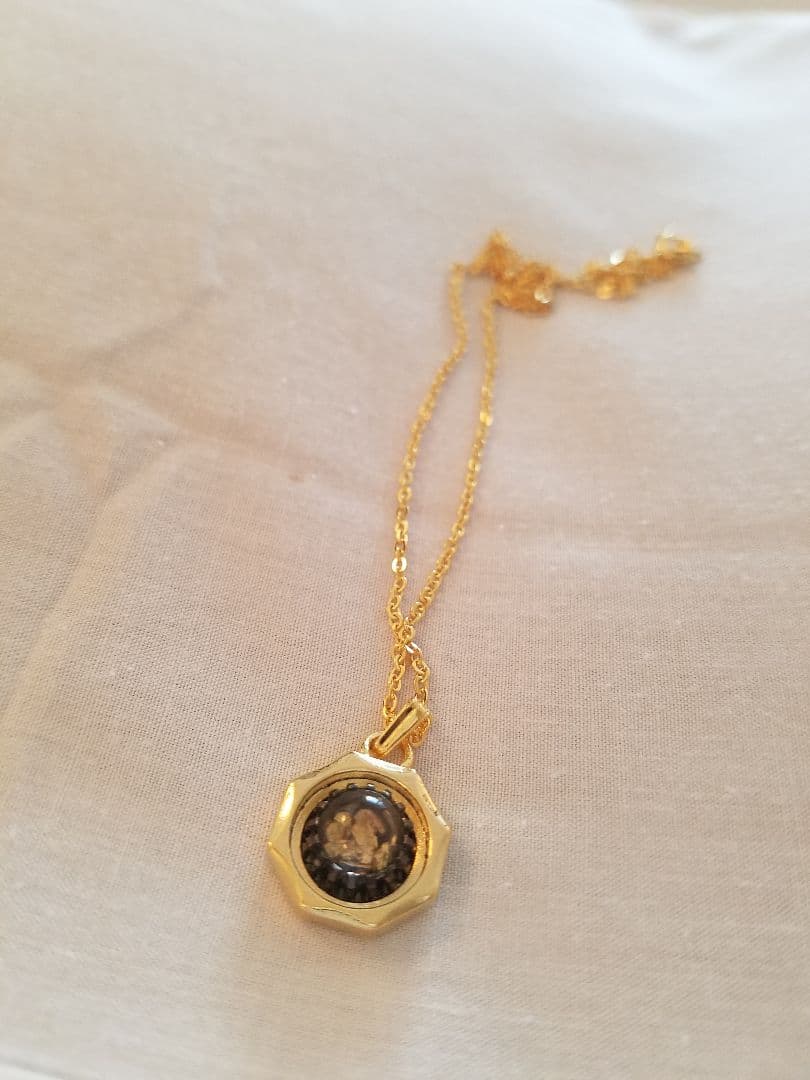 純金　佐渡金山で取った　金　ゴールド 八角形ペンダント ネックレス