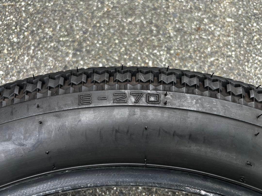 スポーツスター用　シンコー E270 前後二本セット