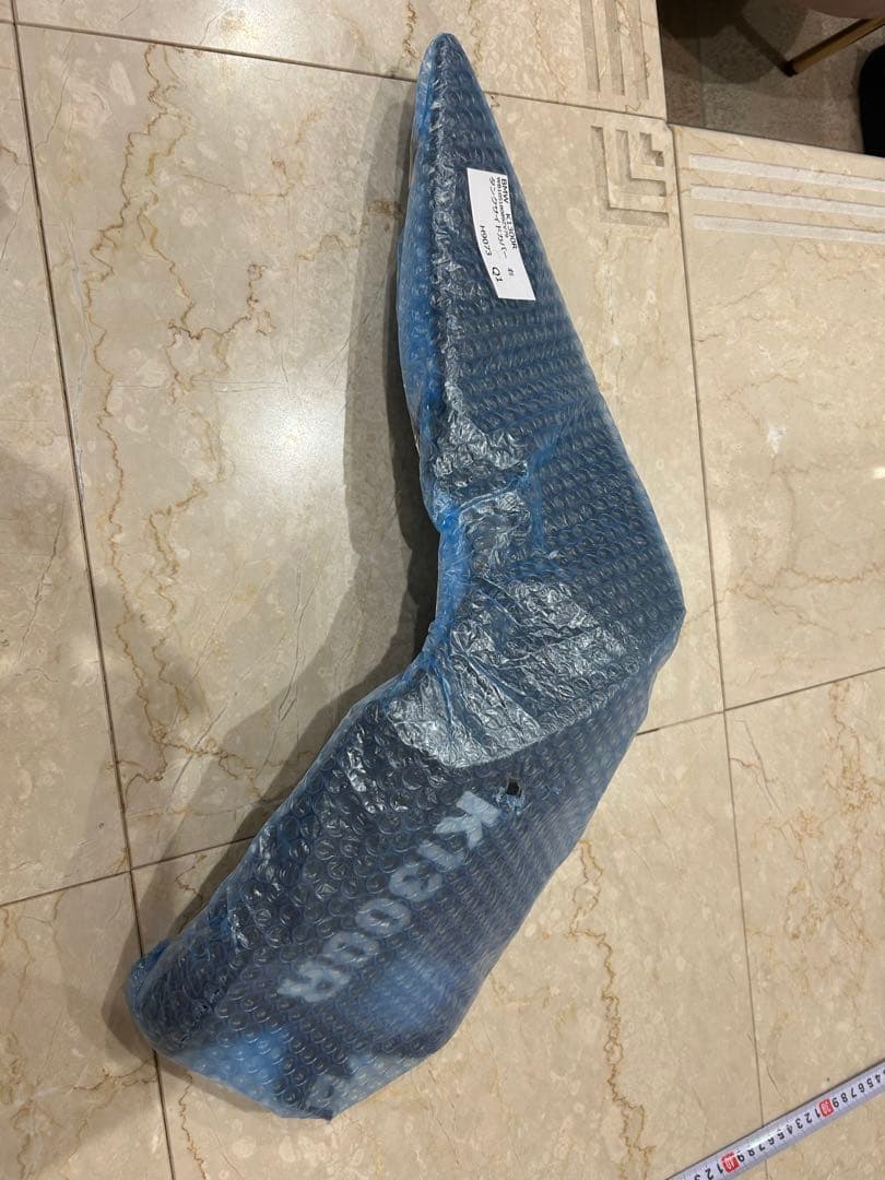  K1300R タンデムサイドカバー 黒右