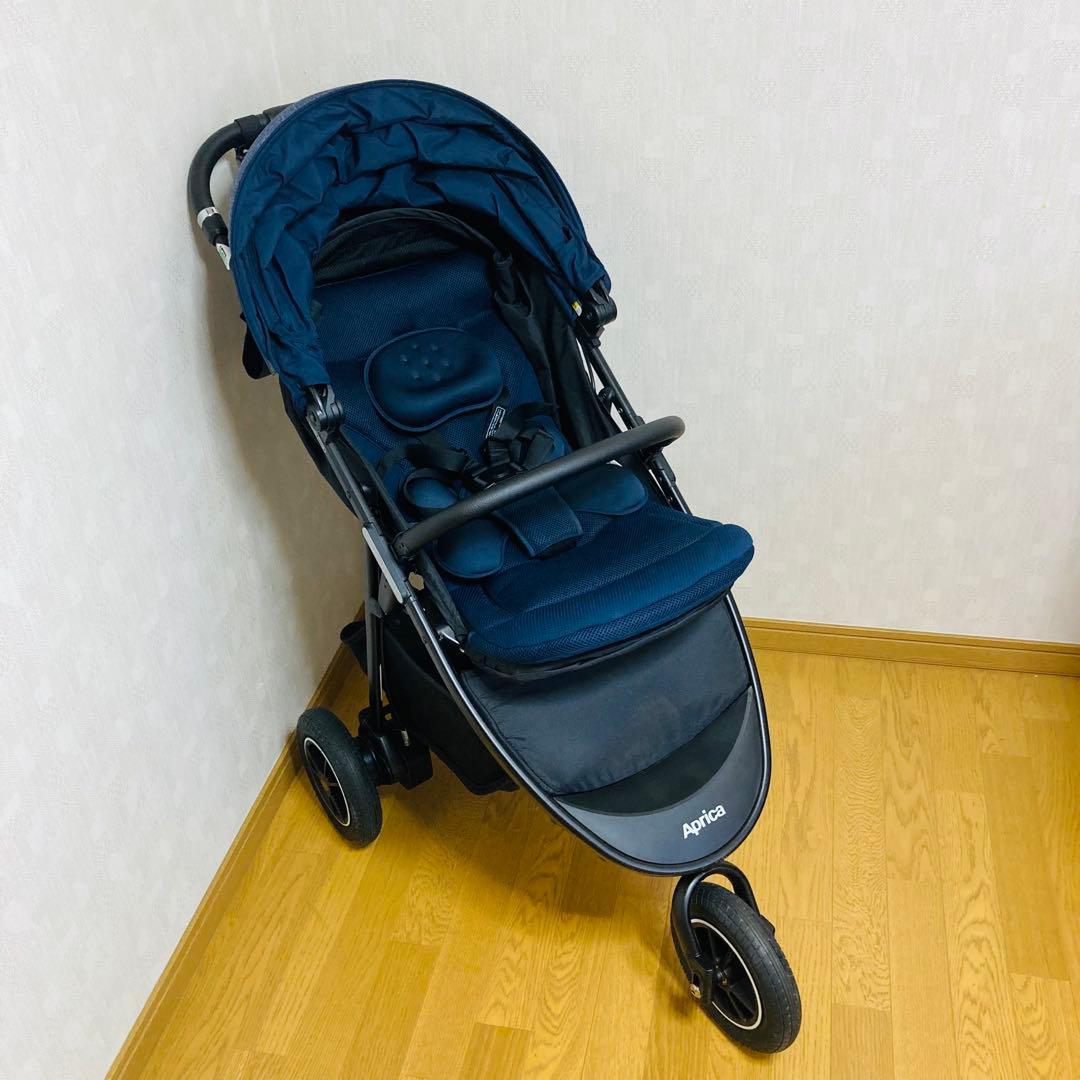 美品高品質アップリカAB型3輪ベビーカー　スムーヴプレミアム　ノーパンクタイヤ