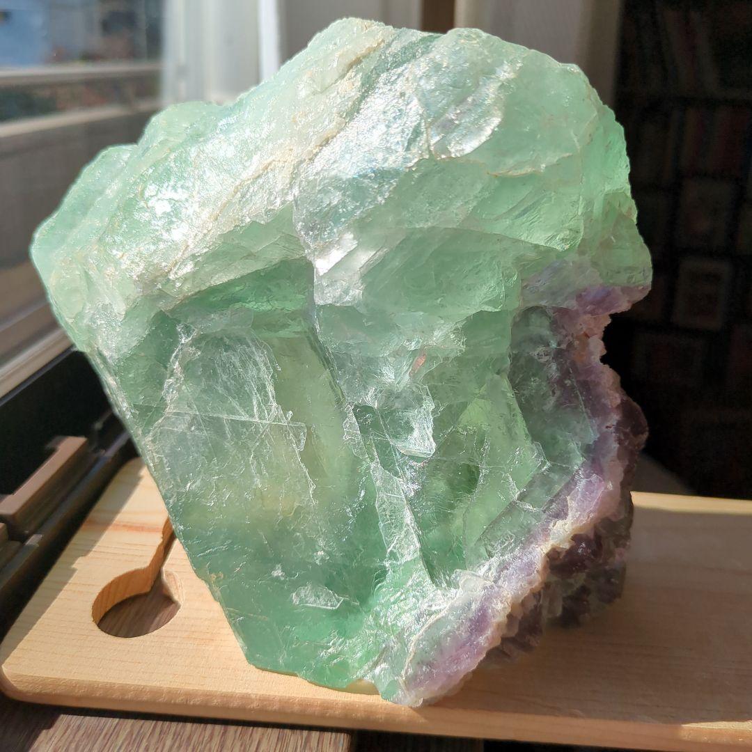 【年末特別セール60％OFF】大きなフローライト原石　パワーストーン　置物