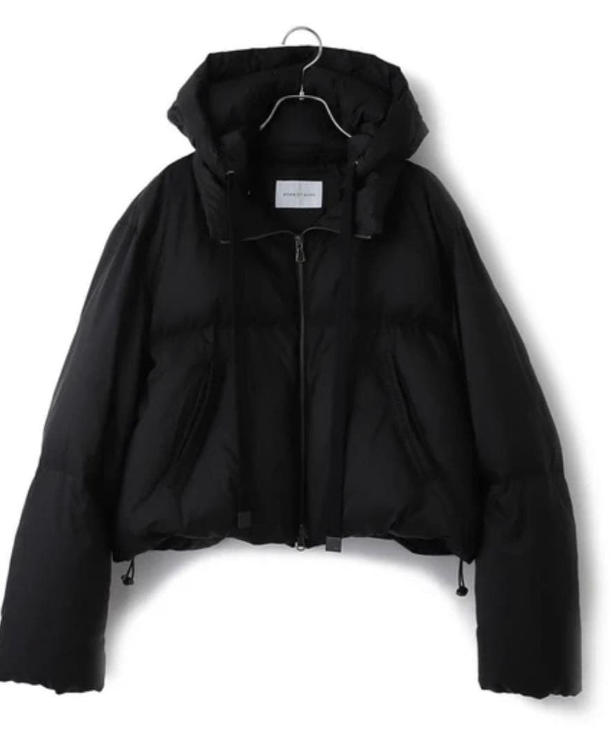 Tさま　アダムエロぺ　2WAYフーディショートダウン　撥水　新品　ブラック