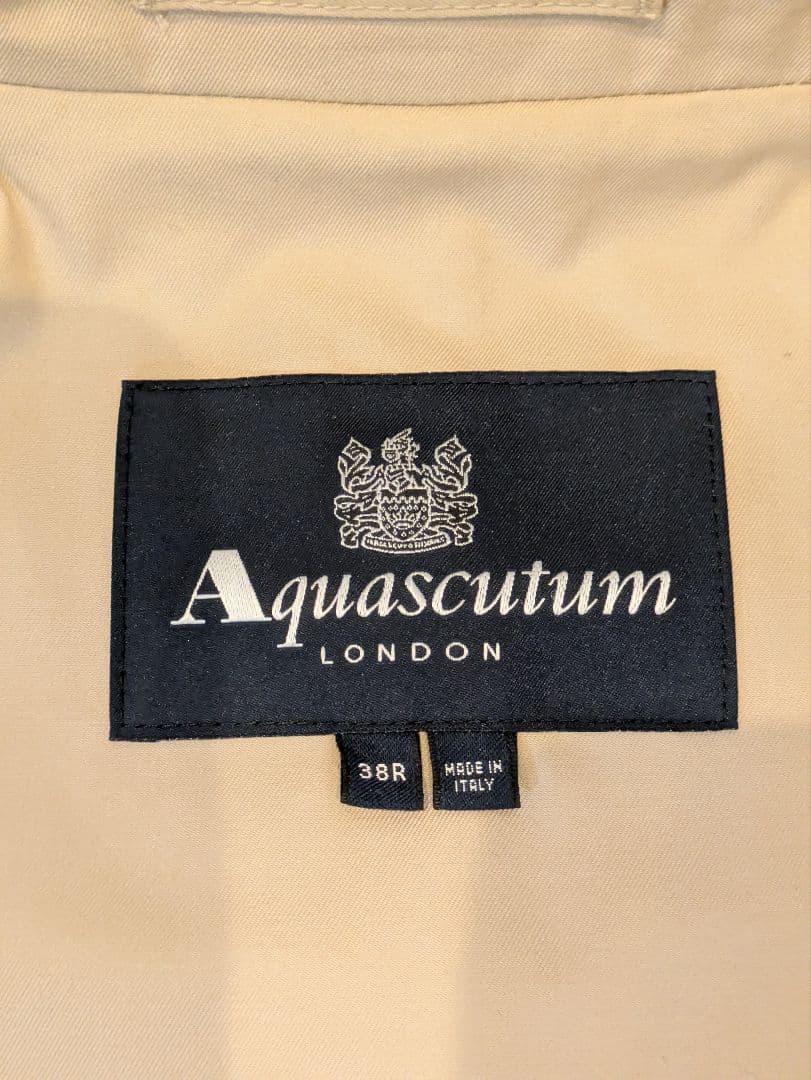 アクアスキュータムLONDON トレンチコート
