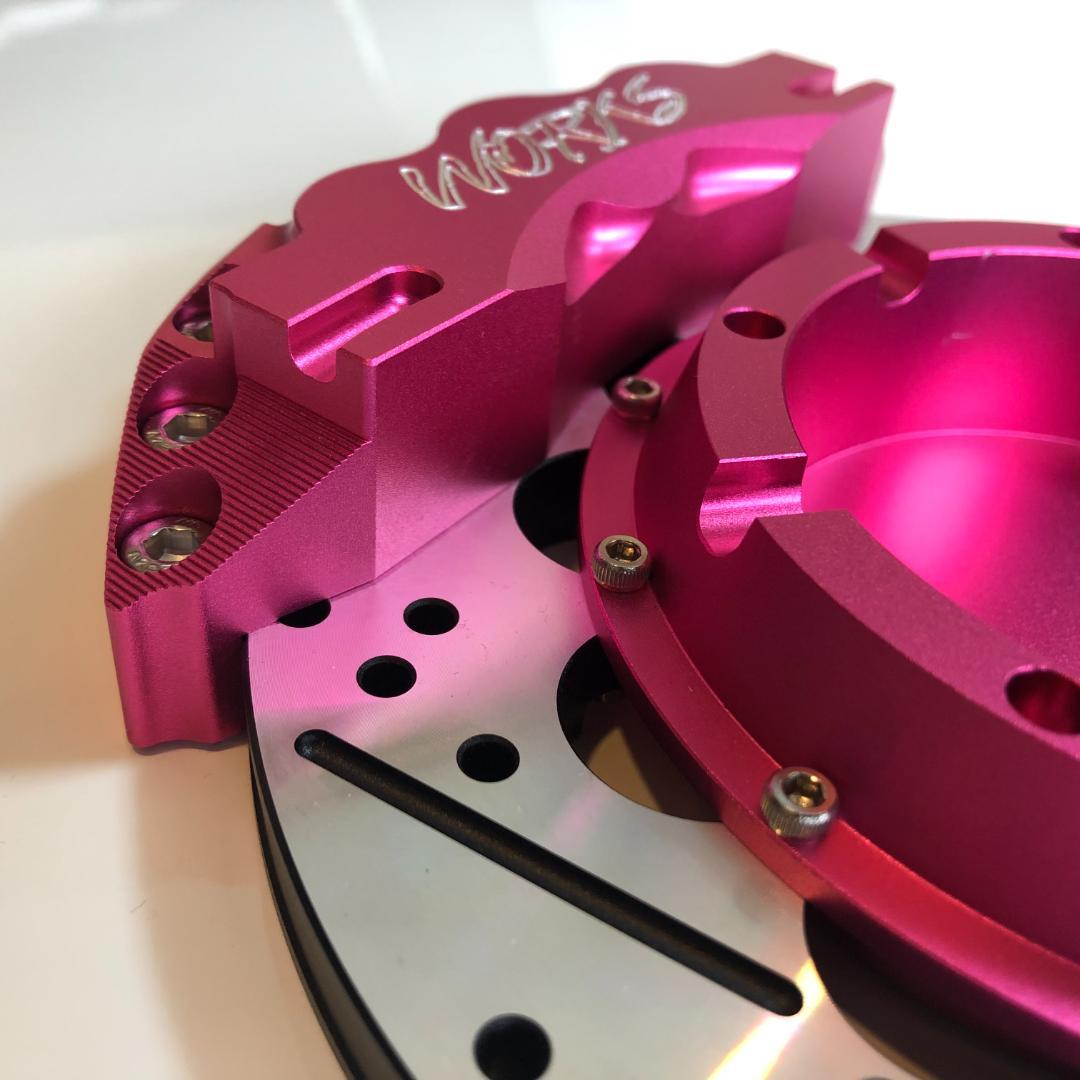 ブレーキキャリパーモチーフの小物入れ アッシュトレー 灰皿 ピンク