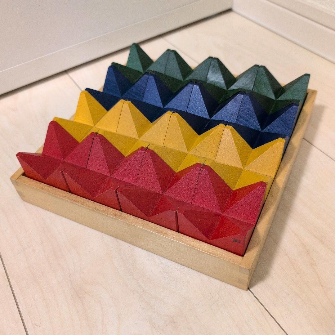 naef ネフ社 　Naef Spiel ネフスピール 　木箱付き