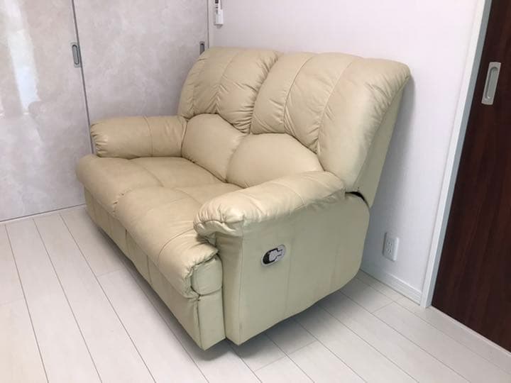 オットマン付き。ゆったり寛げます。千葉県八街市まで取りに来て頂ける方限定です。