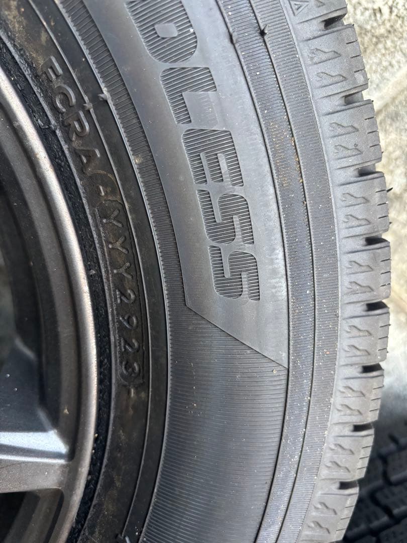 横浜タイヤ12インチ、スタッドレスタイヤ 4本セット