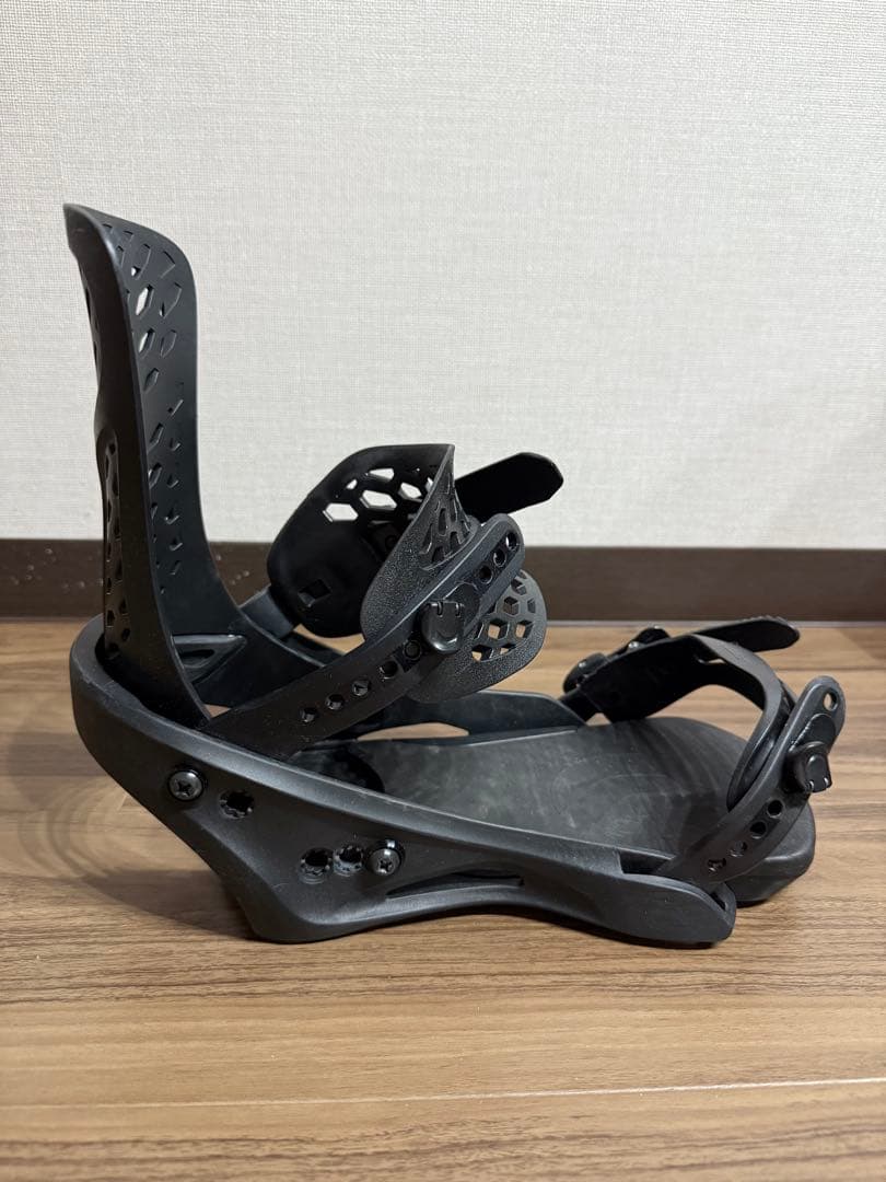 【SR400ページ】FLUX PR ブラック スノーボードビンディング