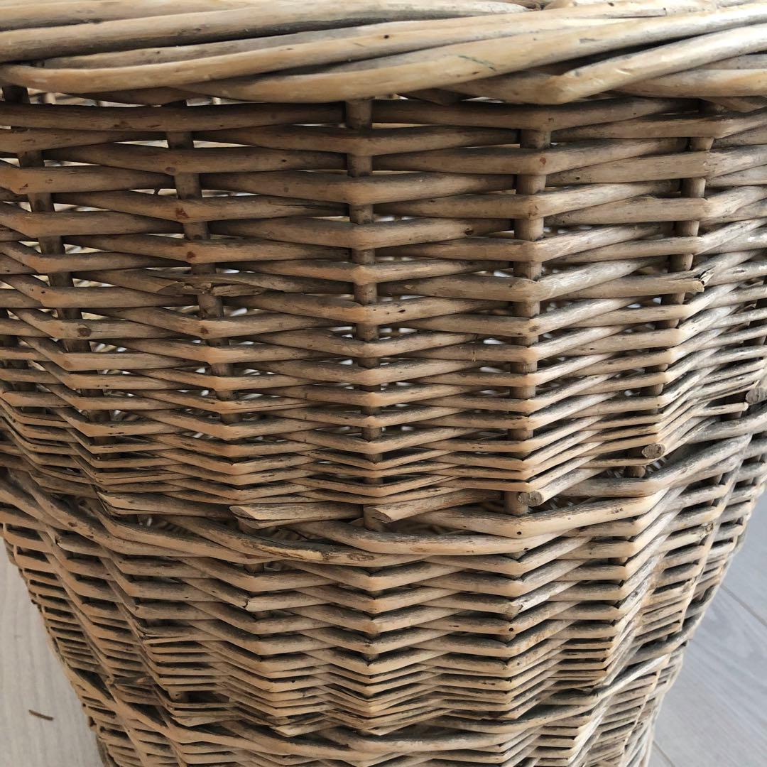 【大幅値下げ・再開】大きなフレンチアンティークパニエ（かご/バスケット）