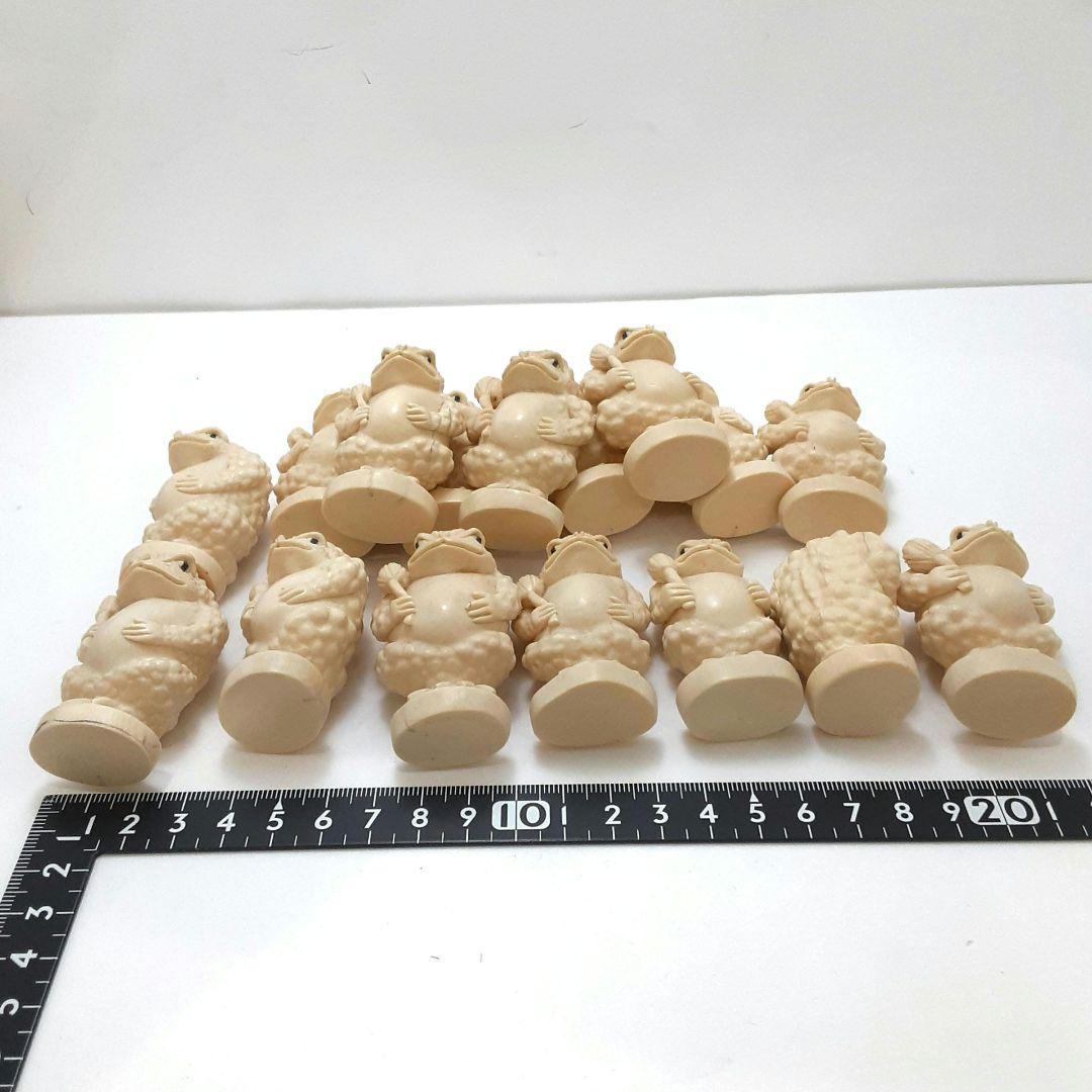 Y1238 極上 細密彫刻 カエル チェス駒 32体 総重量2087g