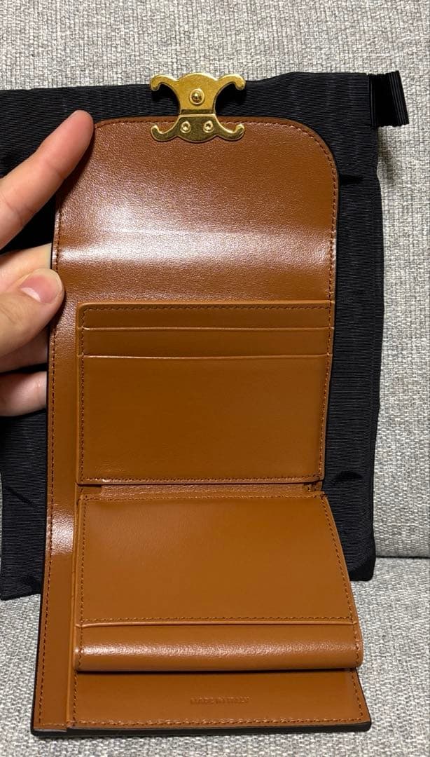 セリーヌ　三つ折り財布　トリオンフ