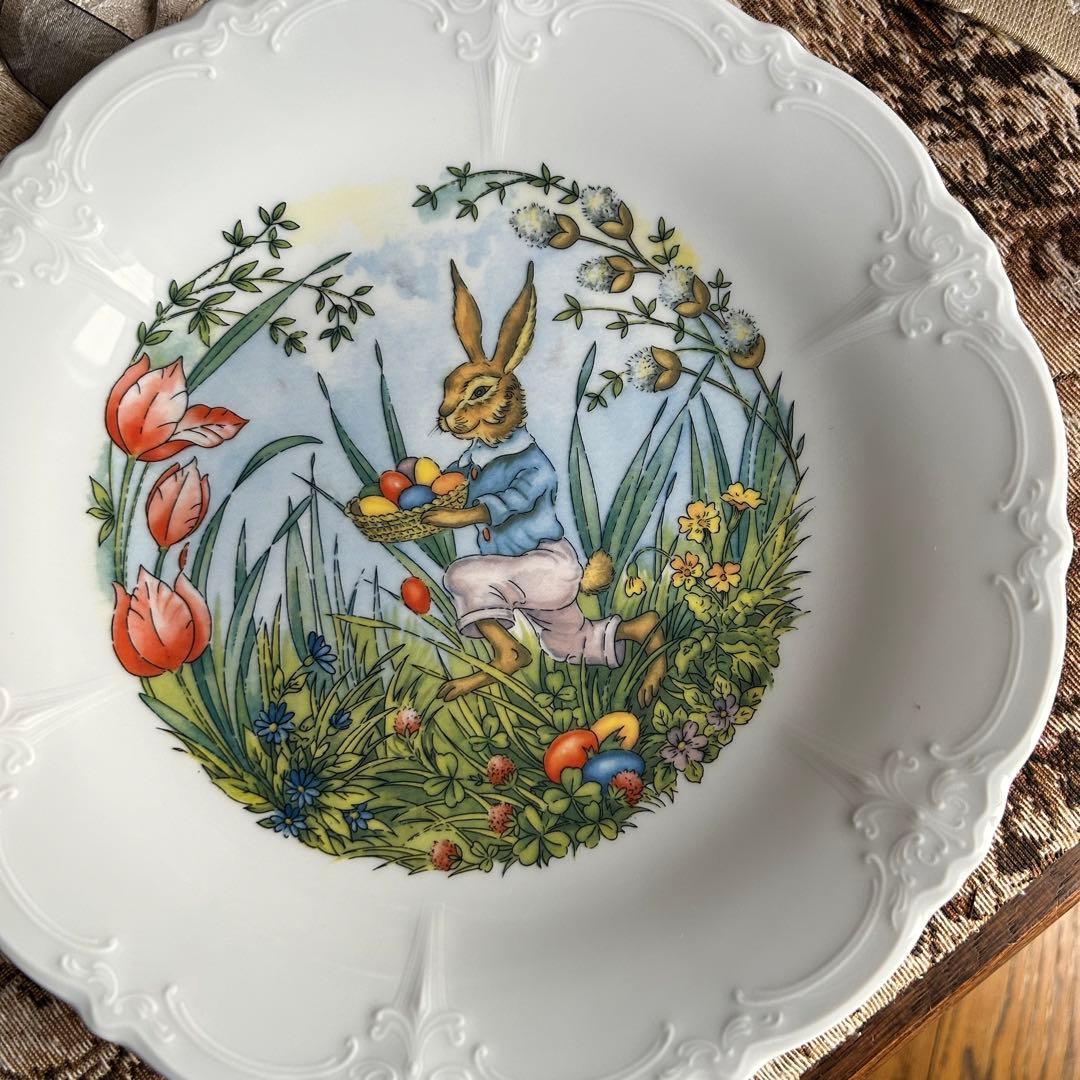 HUTSCHENREUTHER ドイツが彩るイースターバニーと花の祝福プレート