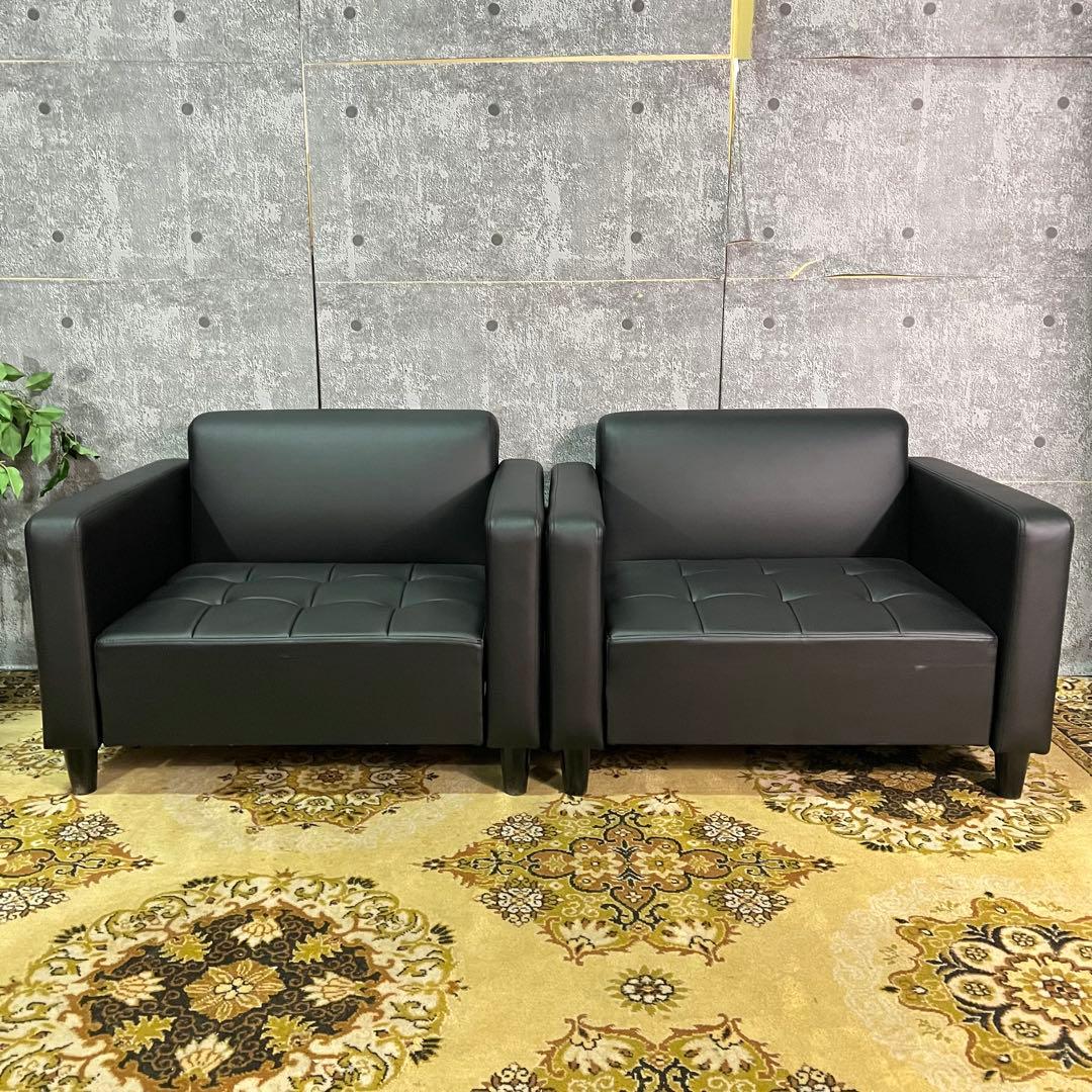 コメント者꧁サンワサプライ꧂ソファ&オットマン&ガラステーブルセット