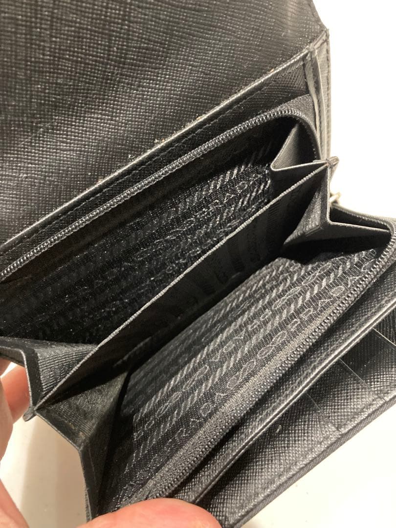 PRADA ブラック ナイロン 二つ折り財布