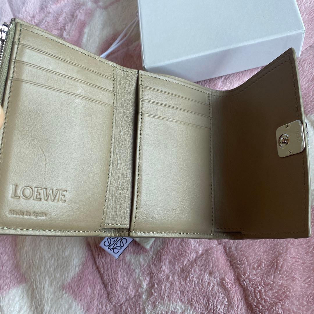 アリス☆LOEWE アナグラムミニ折りたたみ財布