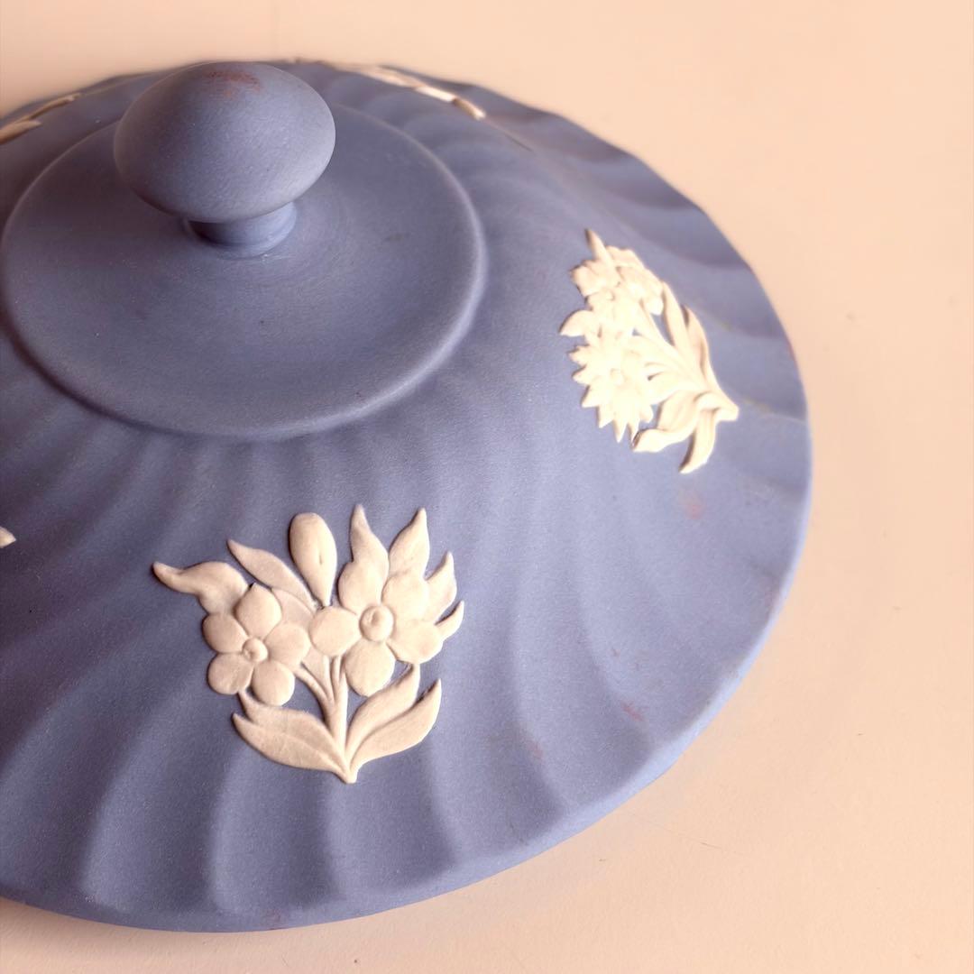 英国ヴィンテージ ウェッジウッド ジャスパーウェア 蓋付き 化粧箱 ペールブルー