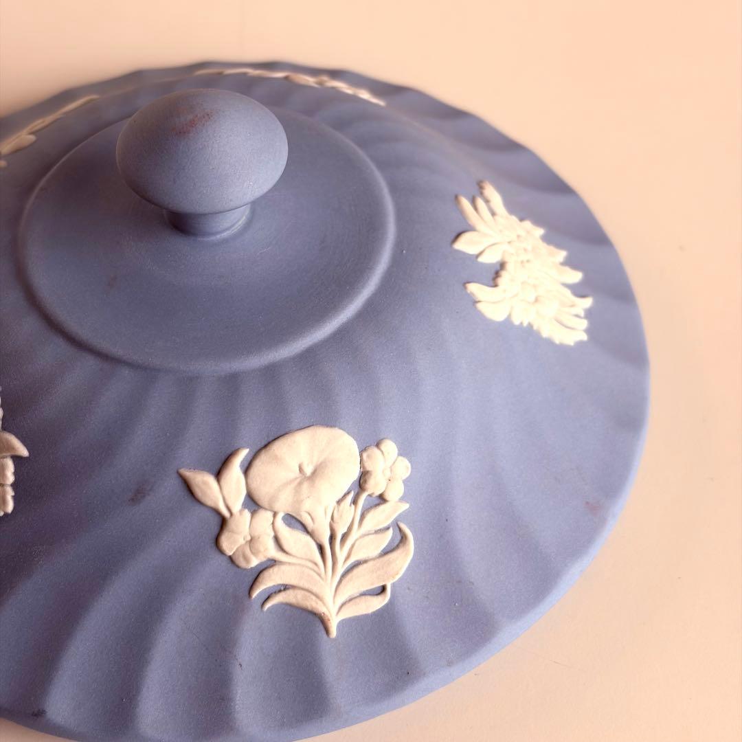 英国ヴィンテージ ウェッジウッド ジャスパーウェア 蓋付き 化粧箱 ペールブルー