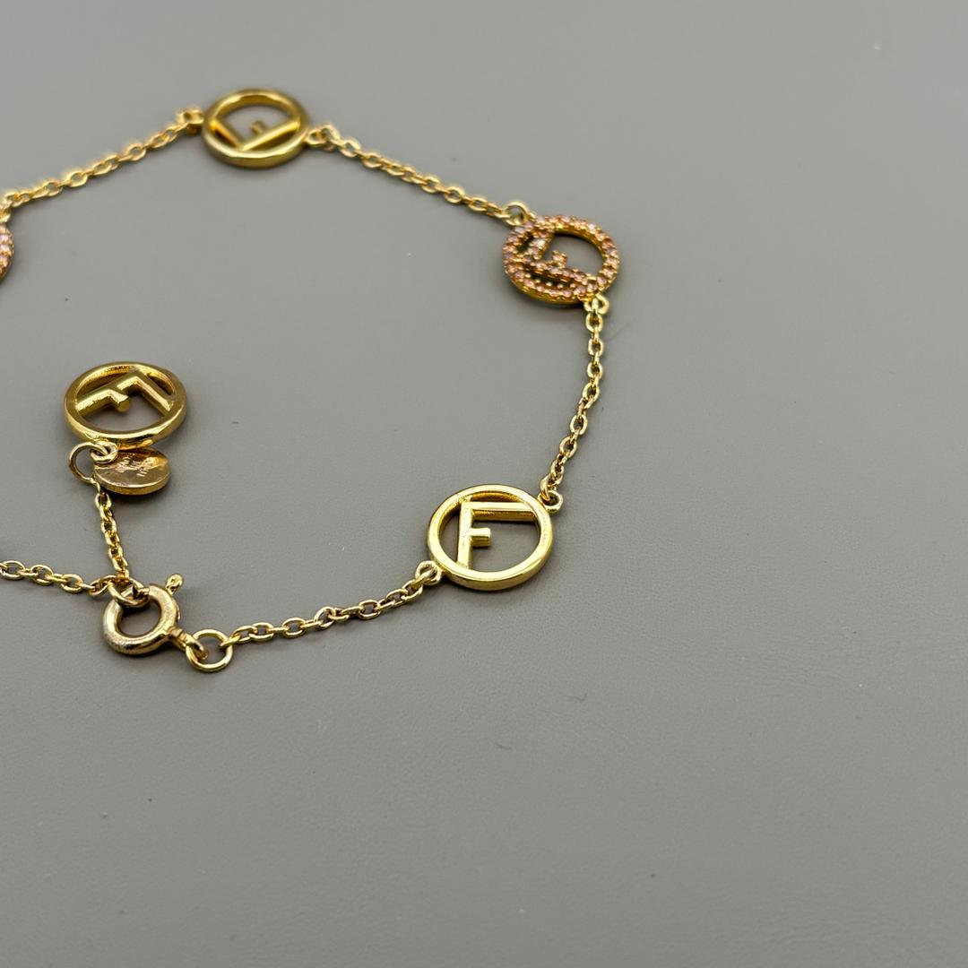 美品 FENDI ブレスレット エフイズ ゴールド ラインストーン