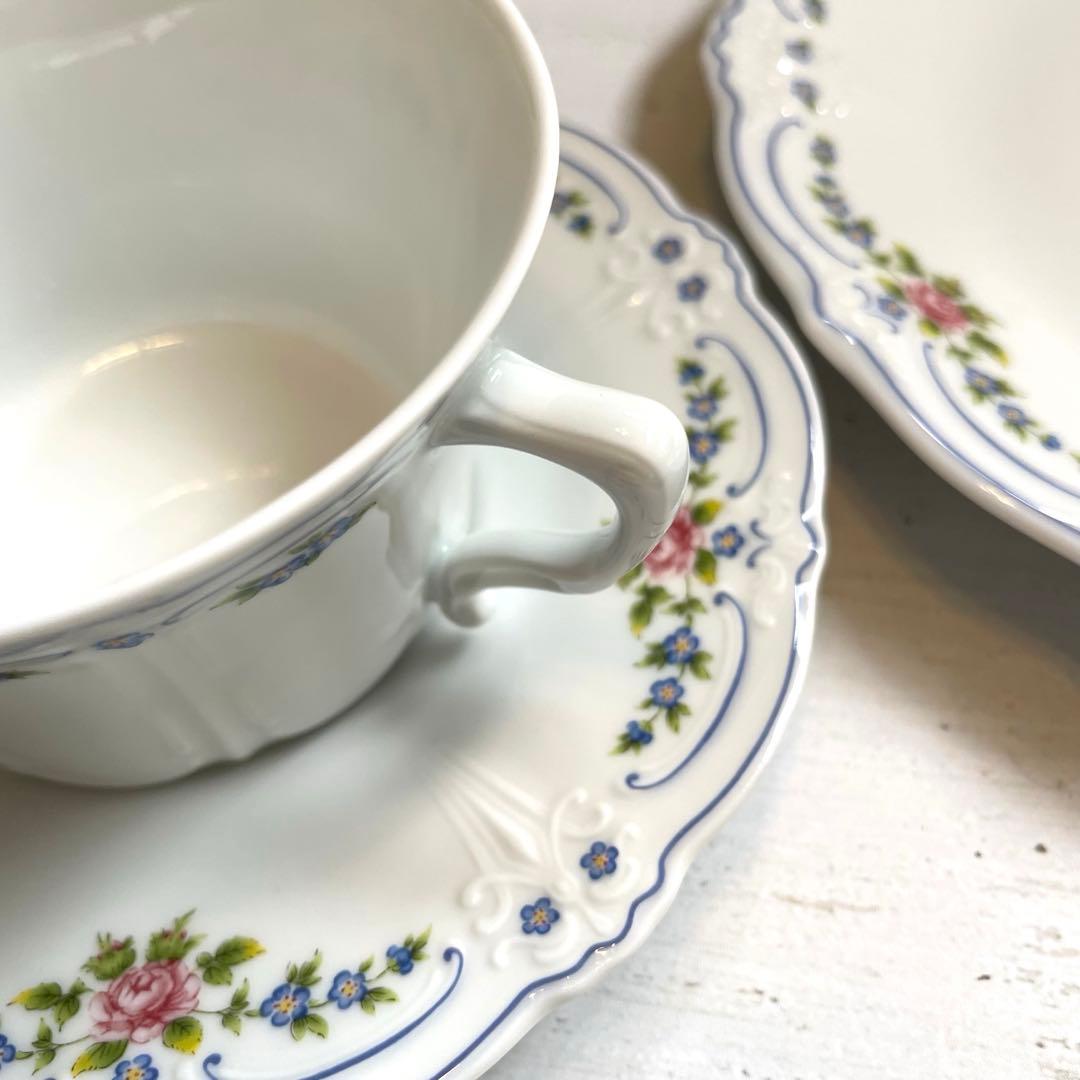 新品箱入りフッチェンロイターイザベル カップ＆ソーサーケーキ皿のペアティーセット