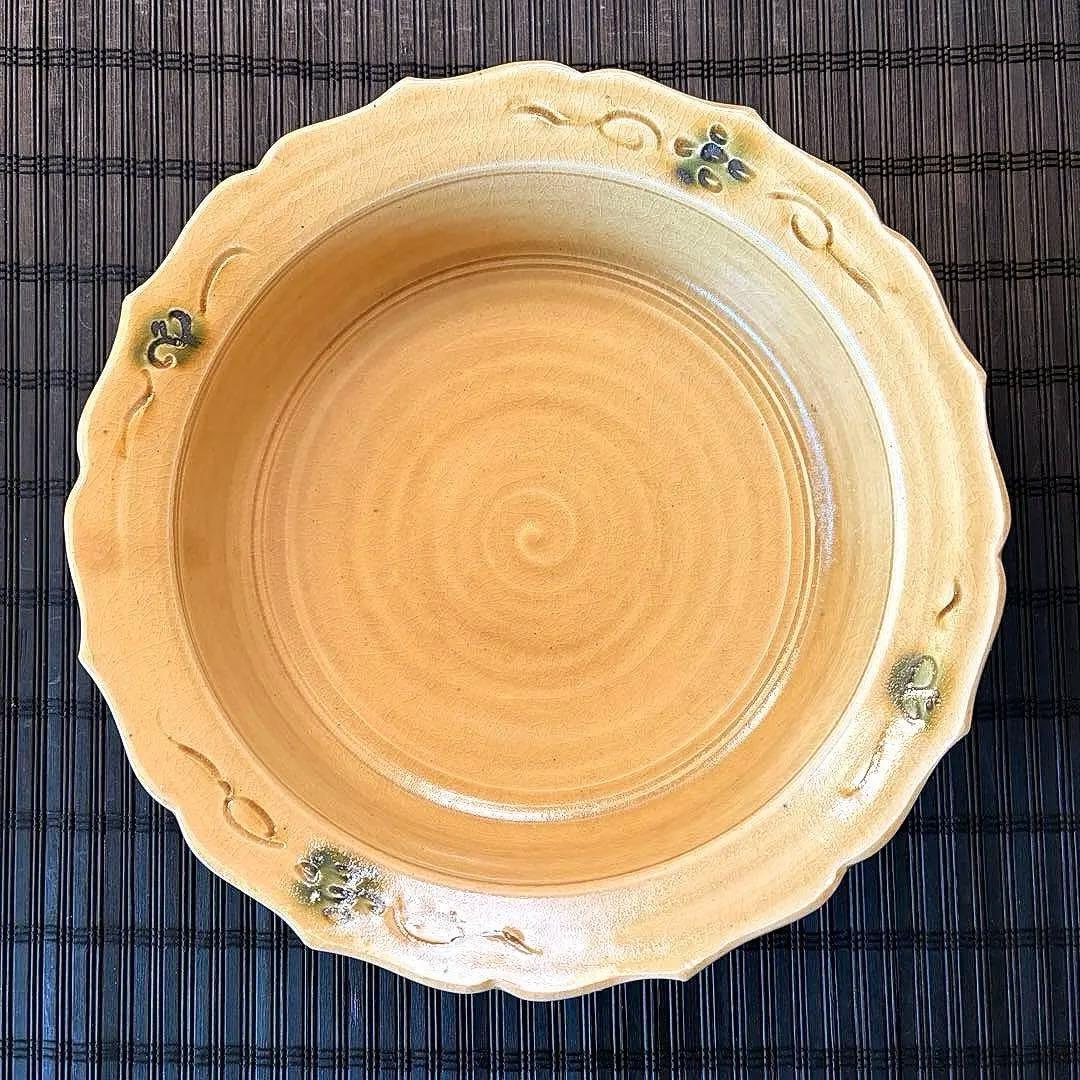 【未使用保管品】黄瀬戸焼 郷之窯 【水野健二】作 輪花銅羅鉢 菓子鉢 大鉢盛鉢