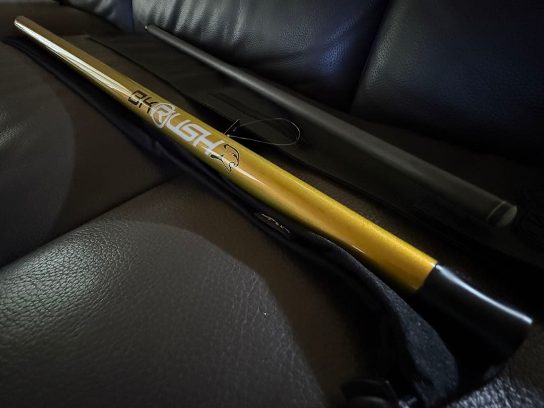 PREDATOR BK RUSH GOLD NO WRAP ビリヤードキュー