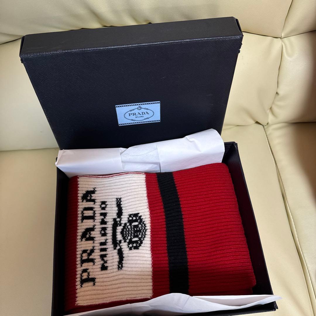 PRADA カシミアマフラー
