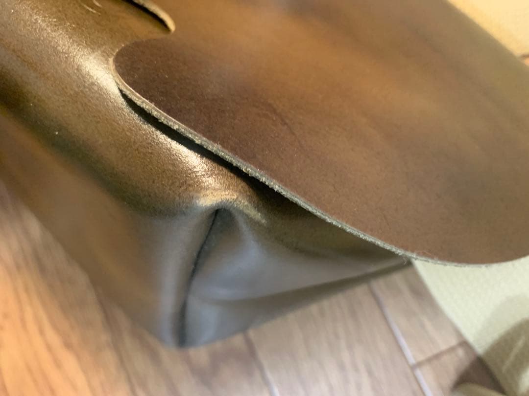 uni&co レザーメッセンジャーバッグ 深緑 カーキ ユニアンドコー ②