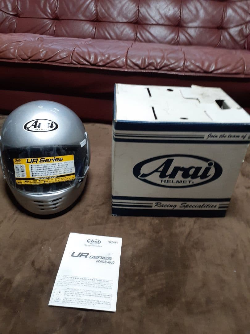 Arai UR Series フルフェイスヘルメット シルバー
