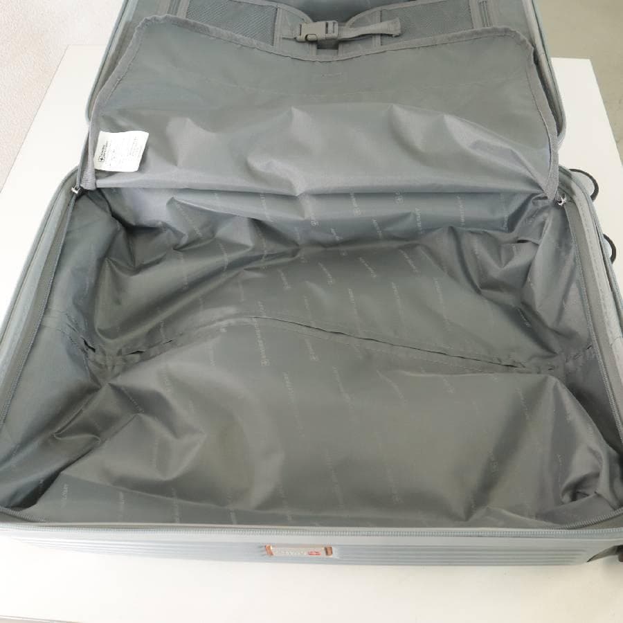 値下展示品 スイスミリタリー 20インチ スーツケース シルバー 機内持ち込み