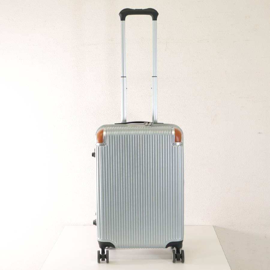 値下展示品 スイスミリタリー 20インチ スーツケース シルバー 機内持ち込み