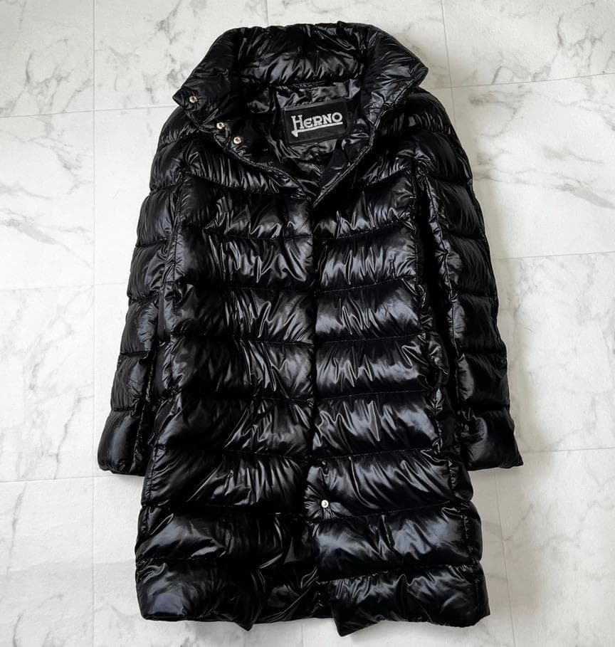 komako・ヘルノ HERNO ラクーンファー シャイニー ダウン