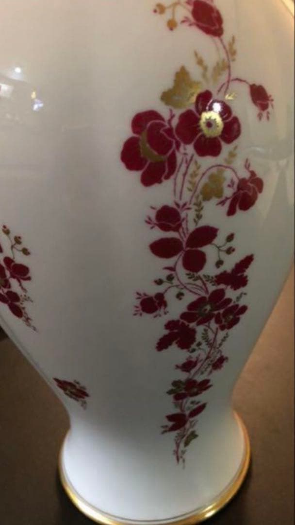希少♦️大倉陶園　ヴィンテージ♦️金彩 装飾 白地に赤花♦️大型花瓶♦️補償付 送料込