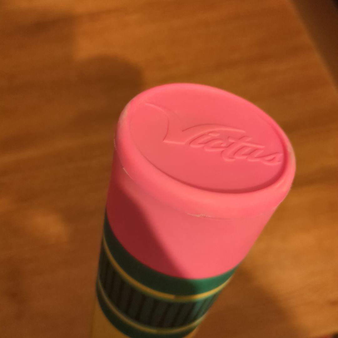 【美品】Victus ペンシルバット　一般軟式　83cm ヴィクタス