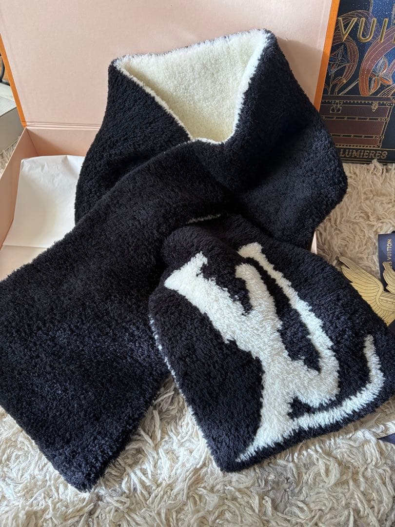 Louis Vuitton マフラー・コンフィー　ロゴマフラー M79399