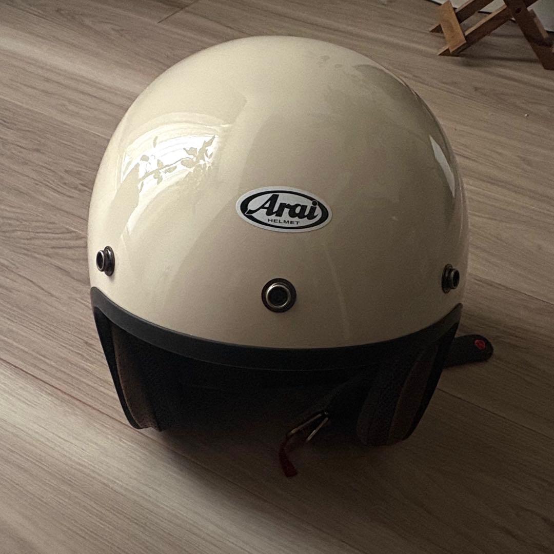 Arai ジェットヘルメット クリーム色