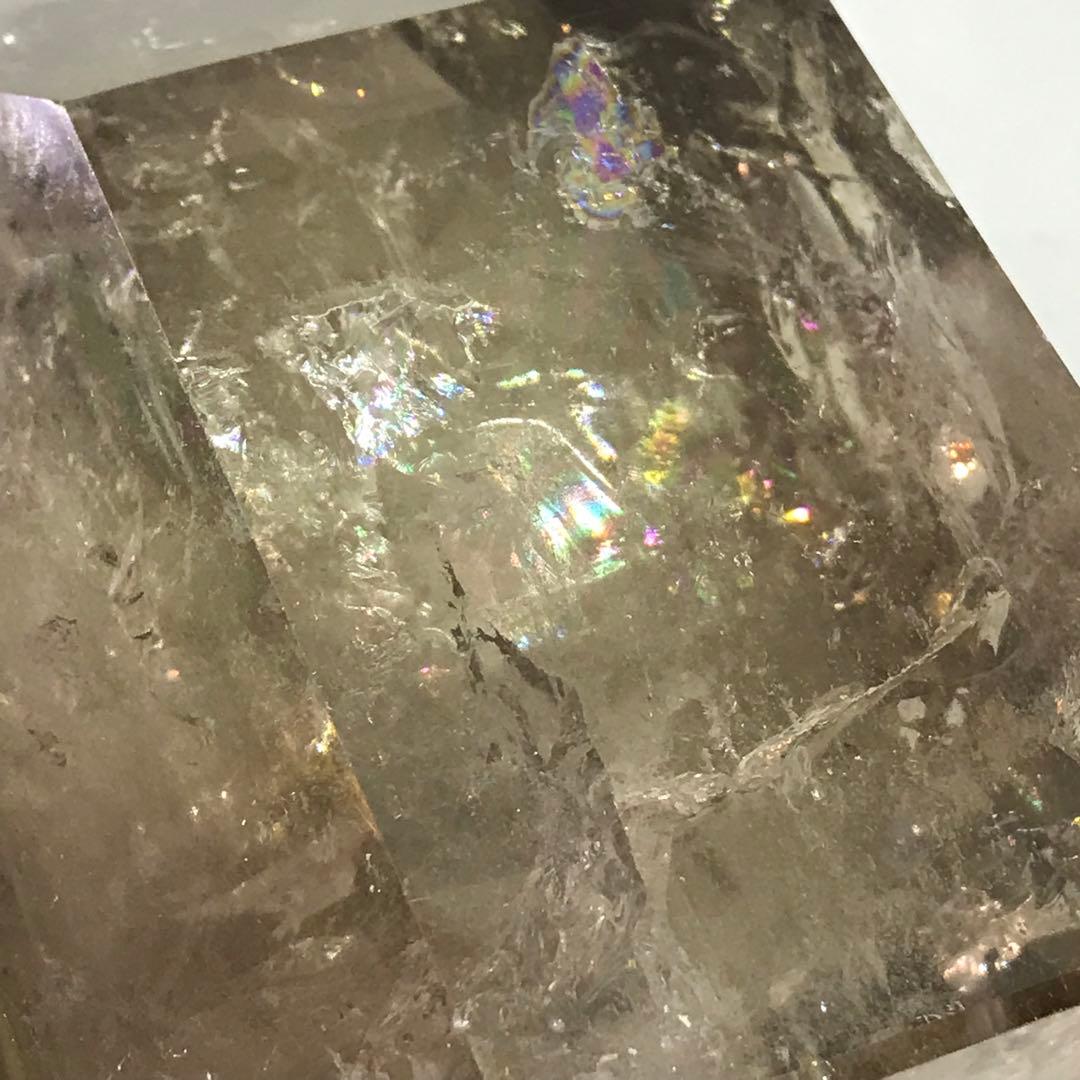 ★天然石★スモーキー虹入りポイント★パワーストーン★透明感がありレインボーも綺麗