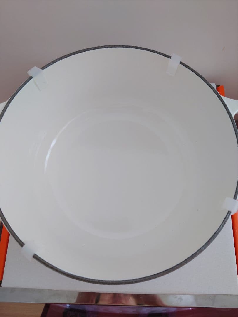 【新品レア品·ハート柄】LE CREUSET 20㌢両手鍋ココット・ロンド