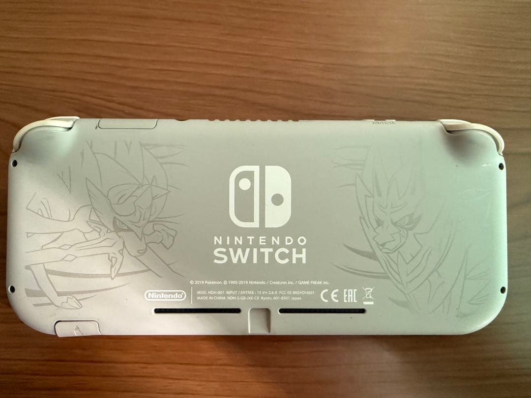 Nintendo Switch Lite ザシアン・ザマゼンタ　中古品