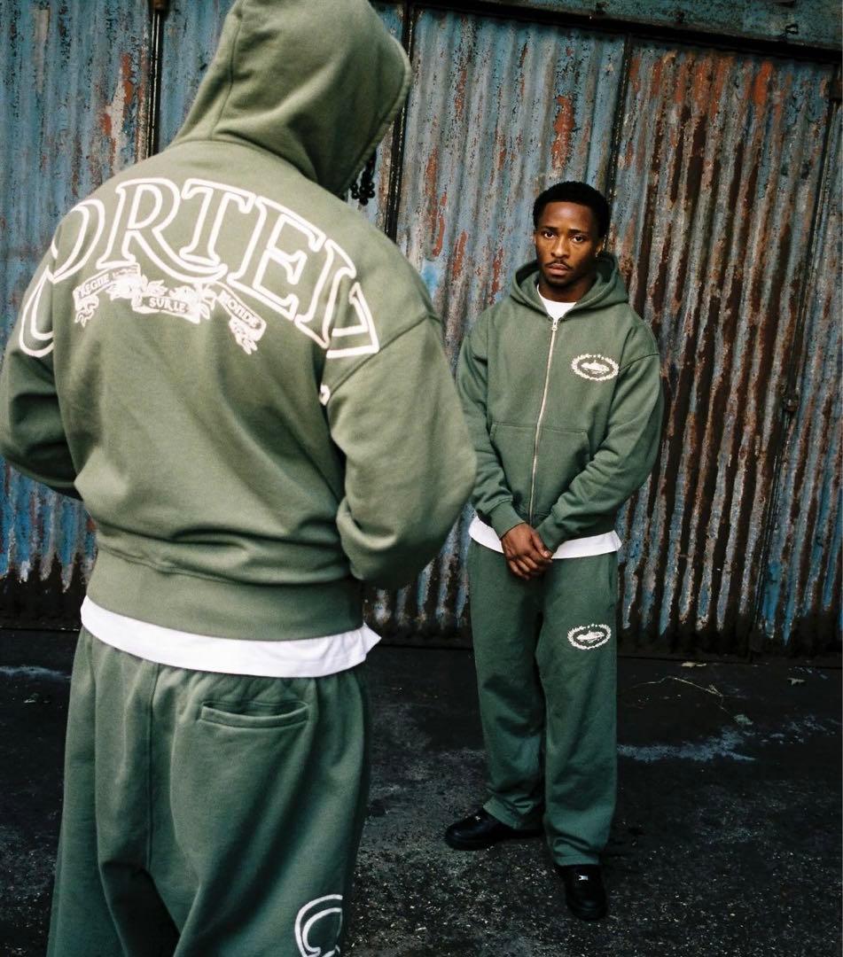 corteiz パーカー