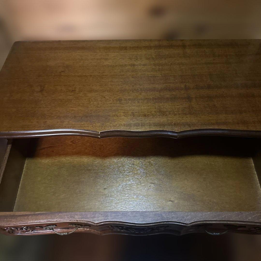 瞬間的❣️お値下げヴィンテージ　猫脚　装飾的な彫刻入り　木製チェスト