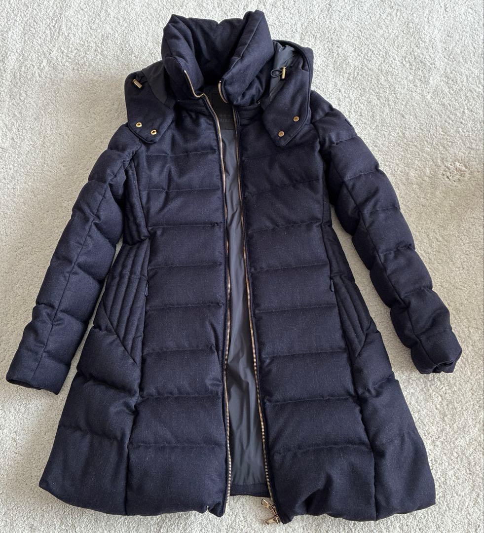 【美品】TATRAS トゥモローランド別注　ネイビーダウンコート ポリテアマ