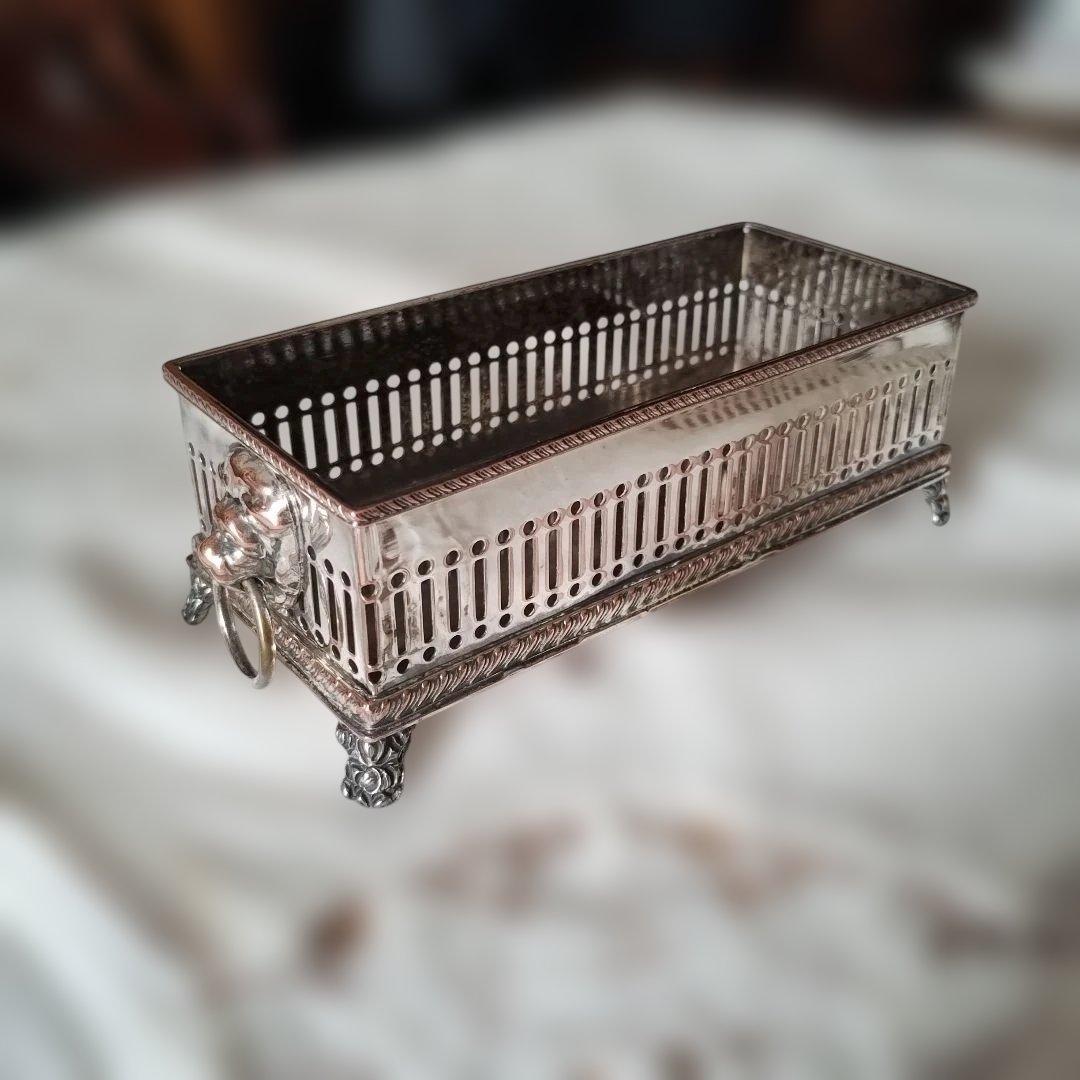 j*e様 ヴィンテージ　マカロンホルダー　ビスケットトレイ　ビスケットラック