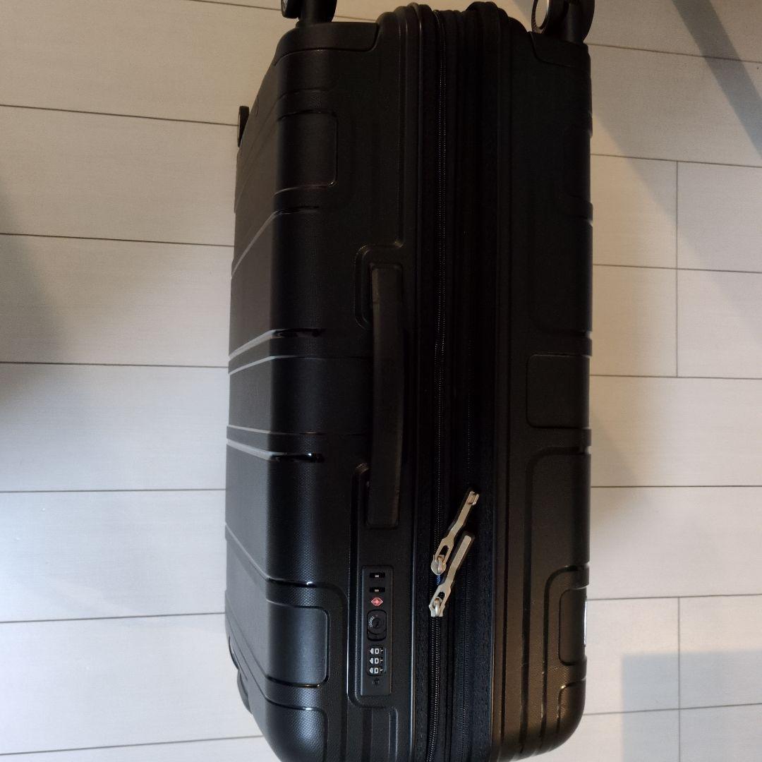 AMERICAN TOURISTER 中型キャリーケース ブラック