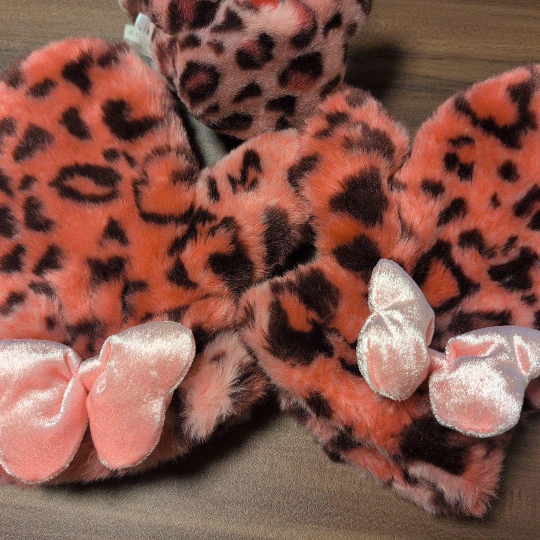 ディズニー　ミッキー　ヒョウ柄　イヤーマフ　手袋セット